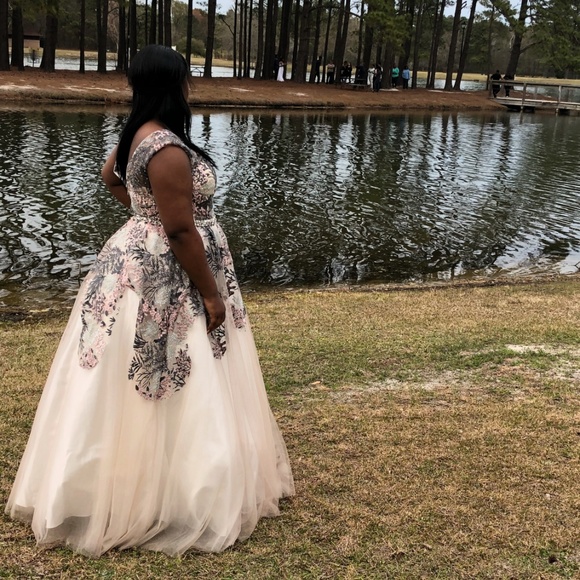 Prom Dress - Picture 3 of 3